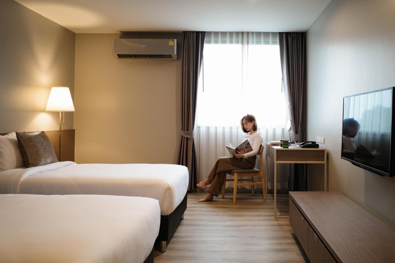 The Rise Suites Hotel, Chiang Mai - Sha Extra Plus Exterior photo