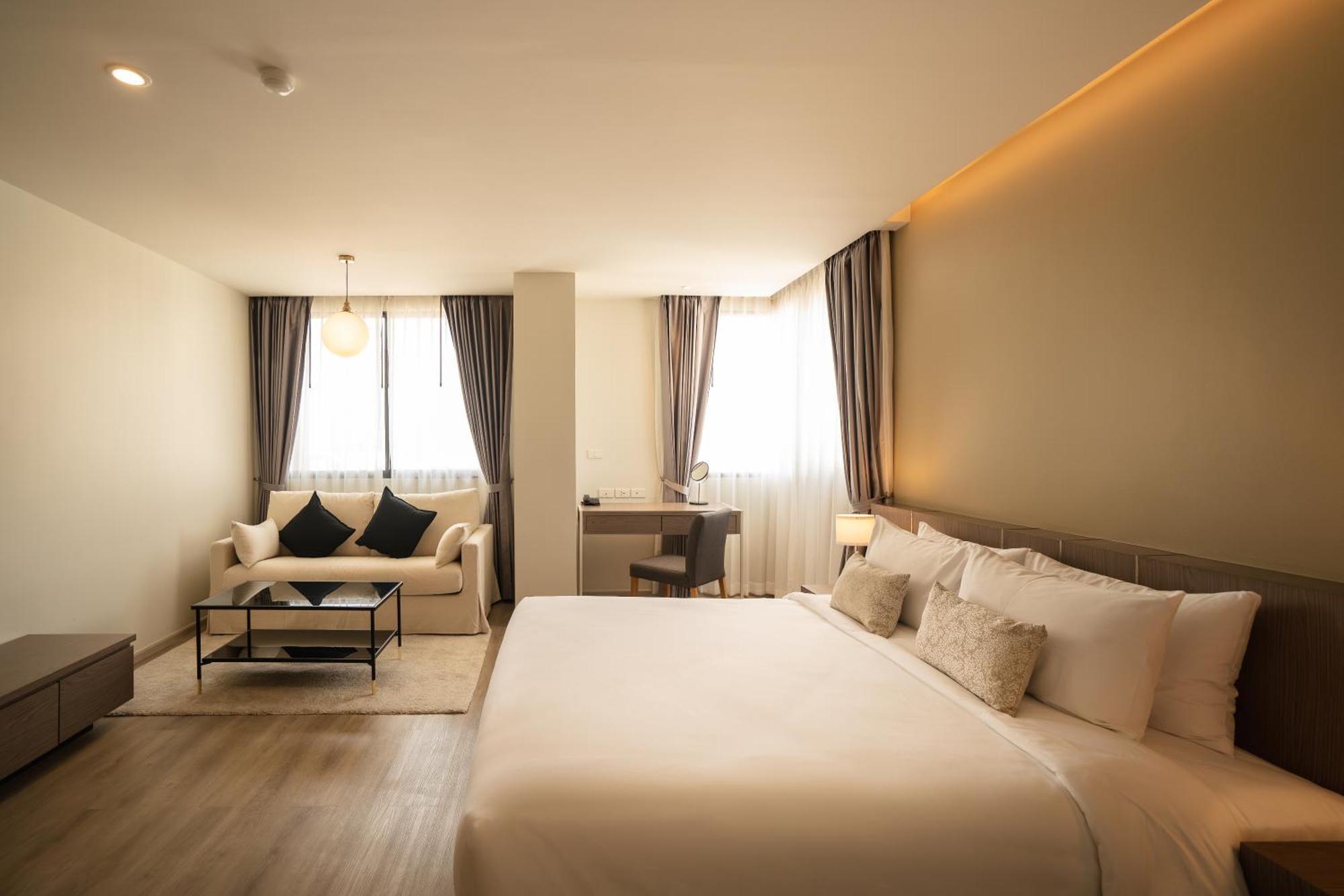 The Rise Suites Hotel, Chiang Mai - Sha Extra Plus Exterior photo